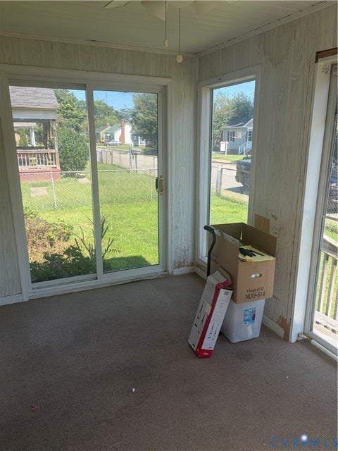 Photo of 402 N 5th Avenue, Hopewell, VA 23860 (MLS # 2625591)