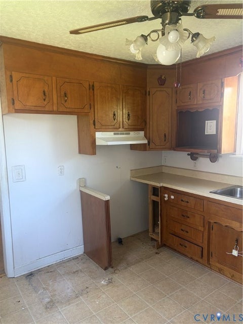 Tiny photo for 402 N 5th Avenue, Hopewell, VA 23860 (MLS # 2625591)
