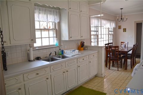 Tiny photo for 1104 High Street St, Farmville, VA 23901 (MLS # 2618113)