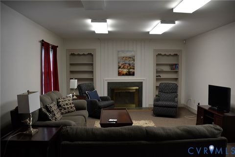 Tiny photo for 1104 High Street St, Farmville, VA 23901 (MLS # 2618113)