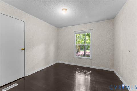 Tiny photo for 9174 Howardsville Road, Howardsville, VA 24562 (MLS # 2622390)