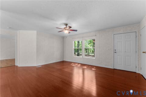 Tiny photo for 9174 Howardsville Road, Howardsville, VA 24562 (MLS # 2622390)