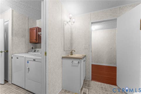 Tiny photo for 9174 Howardsville Road, Howardsville, VA 24562 (MLS # 2622390)