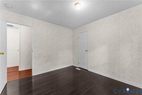 Tiny photo for 9174 Howardsville Road, Howardsville, VA 24562 (MLS # 2622390)