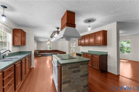 Tiny photo for 9174 Howardsville Road, Howardsville, VA 24562 (MLS # 2622390)