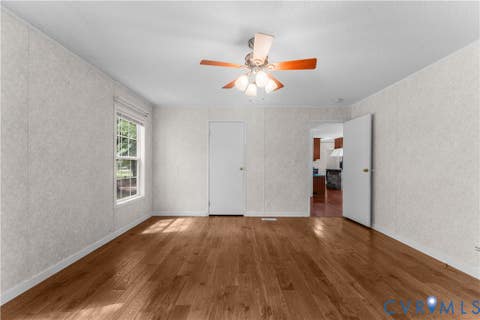 Tiny photo for 9174 Howardsville Road, Howardsville, VA 24562 (MLS # 2622390)