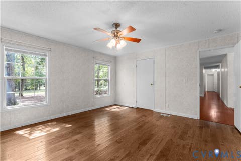 Tiny photo for 9174 Howardsville Road, Howardsville, VA 24562 (MLS # 2622390)