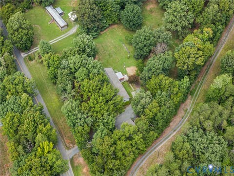 Tiny photo for 9174 Howardsville Road, Howardsville, VA 24562 (MLS # 2622390)