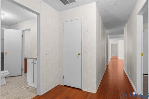 Tiny photo for 9174 Howardsville Road, Howardsville, VA 24562 (MLS # 2622390)