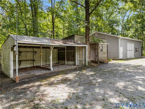Tiny photo for 9174 Howardsville Road, Howardsville, VA 24562 (MLS # 2622390)