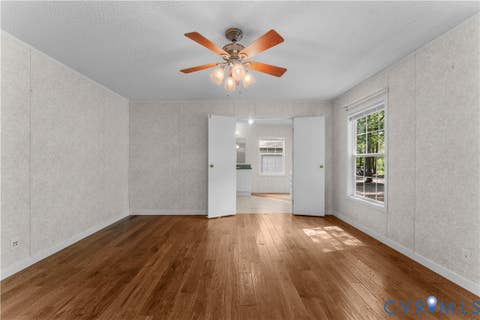 Tiny photo for 9174 Howardsville Road, Howardsville, VA 24562 (MLS # 2622390)