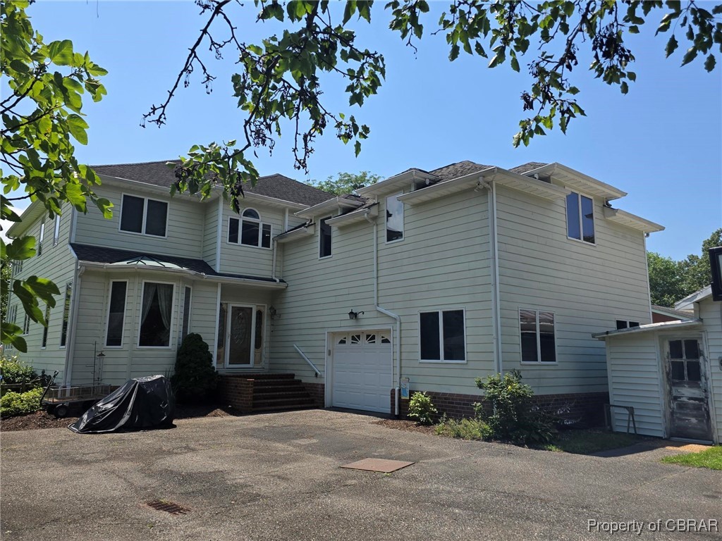 4498 Hermitage Lane
