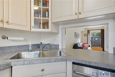 Tiny photo for 403 N Hamilton Street #J, Richmond, VA 23221 (MLS # 2527725)