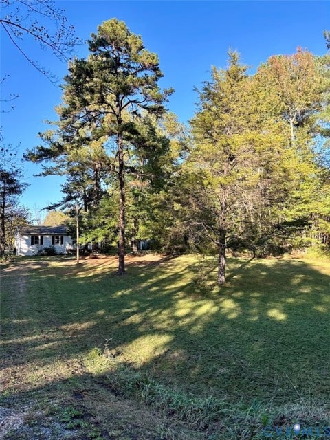 Tiny photo for 4647 Poorhouse Road, Victoria, VA 23974 (MLS # 2628330)