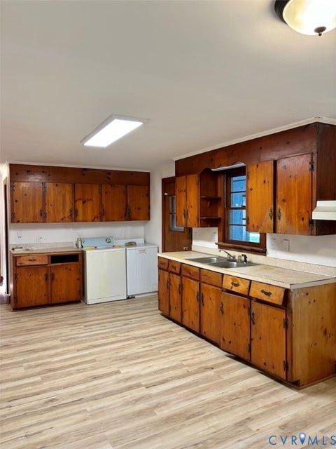 Tiny photo for 4647 Poorhouse Road, Victoria, VA 23974 (MLS # 2628330)
