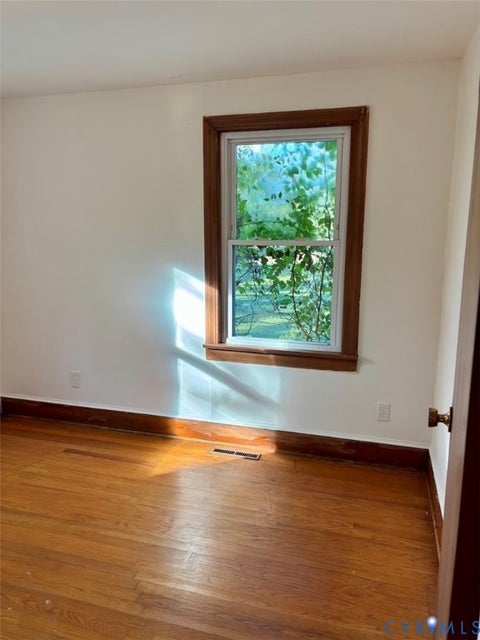 Tiny photo for 4647 Poorhouse Road, Victoria, VA 23974 (MLS # 2628330)