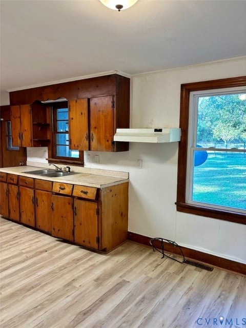 Tiny photo for 4647 Poorhouse Road, Victoria, VA 23974 (MLS # 2628330)