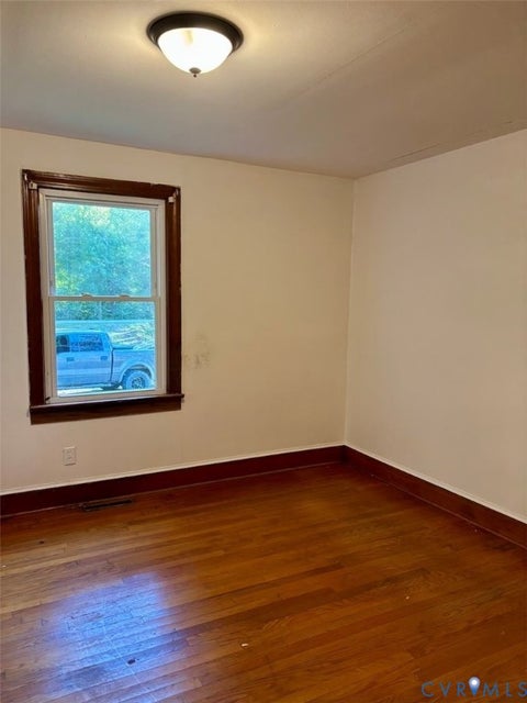 Tiny photo for 4647 Poorhouse Road, Victoria, VA 23974 (MLS # 2628330)