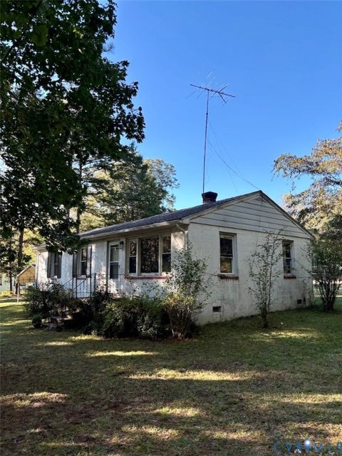 Tiny photo for 4647 Poorhouse Road, Victoria, VA 23974 (MLS # 2628330)