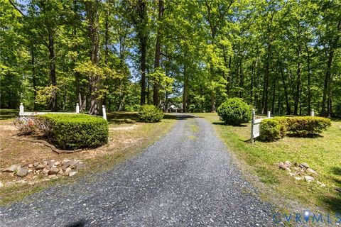 Tiny photo for 2671 Deer Haven Trail, Columbia, VA 23038 (MLS # 2610860)