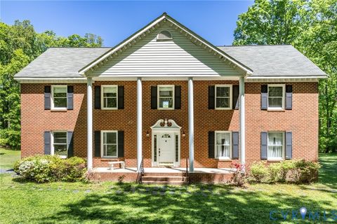 Photo of 2671 Deer Haven Trail, Columbia, VA 23038 (MLS # 2610860)