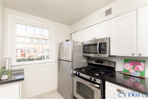 Tiny photo for 509 N Hamilton Street #J, Richmond, VA 23221 (MLS # 2625971)