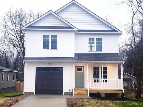 A home in Colonial Heights