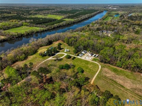 Photo of 220 Vinita Circle, Richmond, VA 23238 (MLS # 2609237)