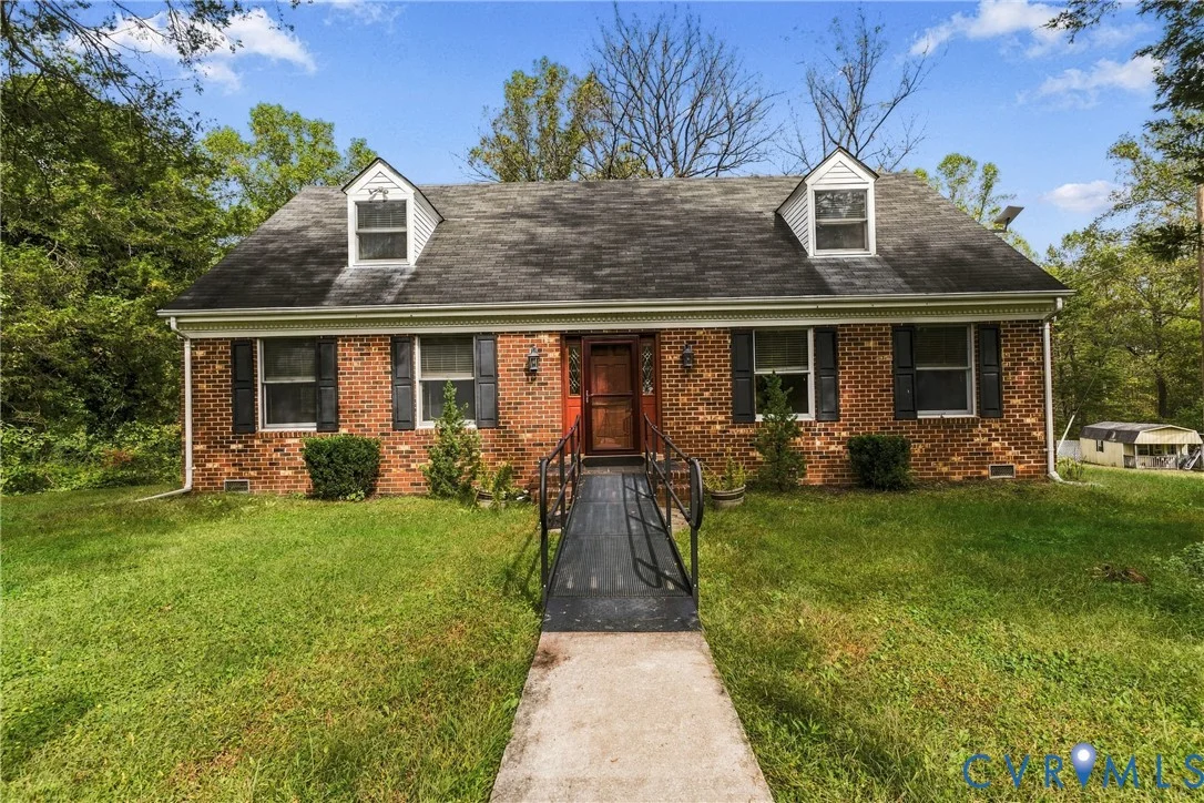 1227 Old Buckingham Road