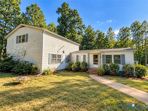 Photo of 831 Doswell Town Road, Meherrin, VA 23954 (MLS # 2626511)