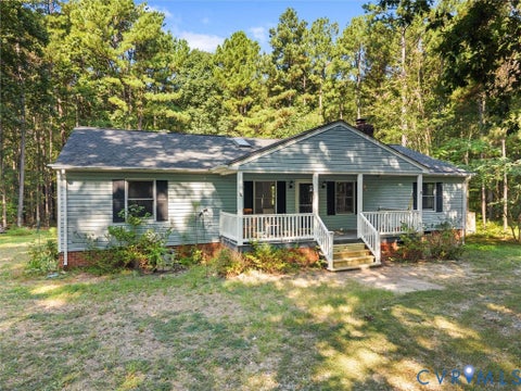 Photo of 15971 Branchs Road, DeWitt, VA 23840 (MLS # 2623317)
