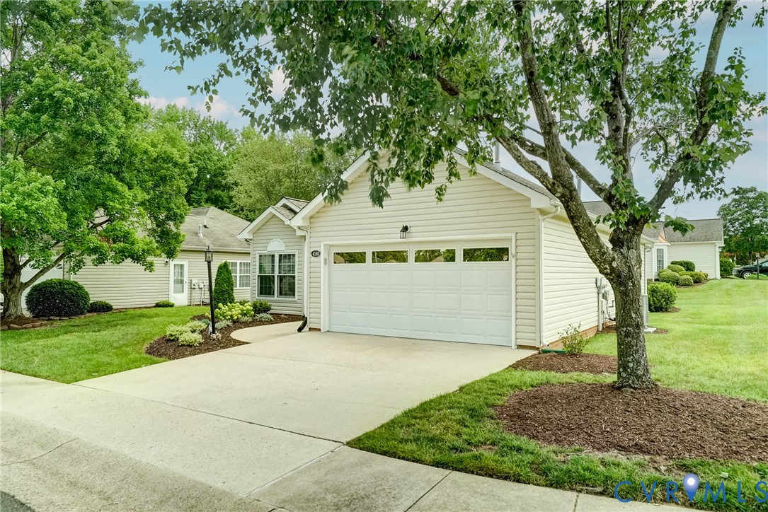 4188 English Holly Circle