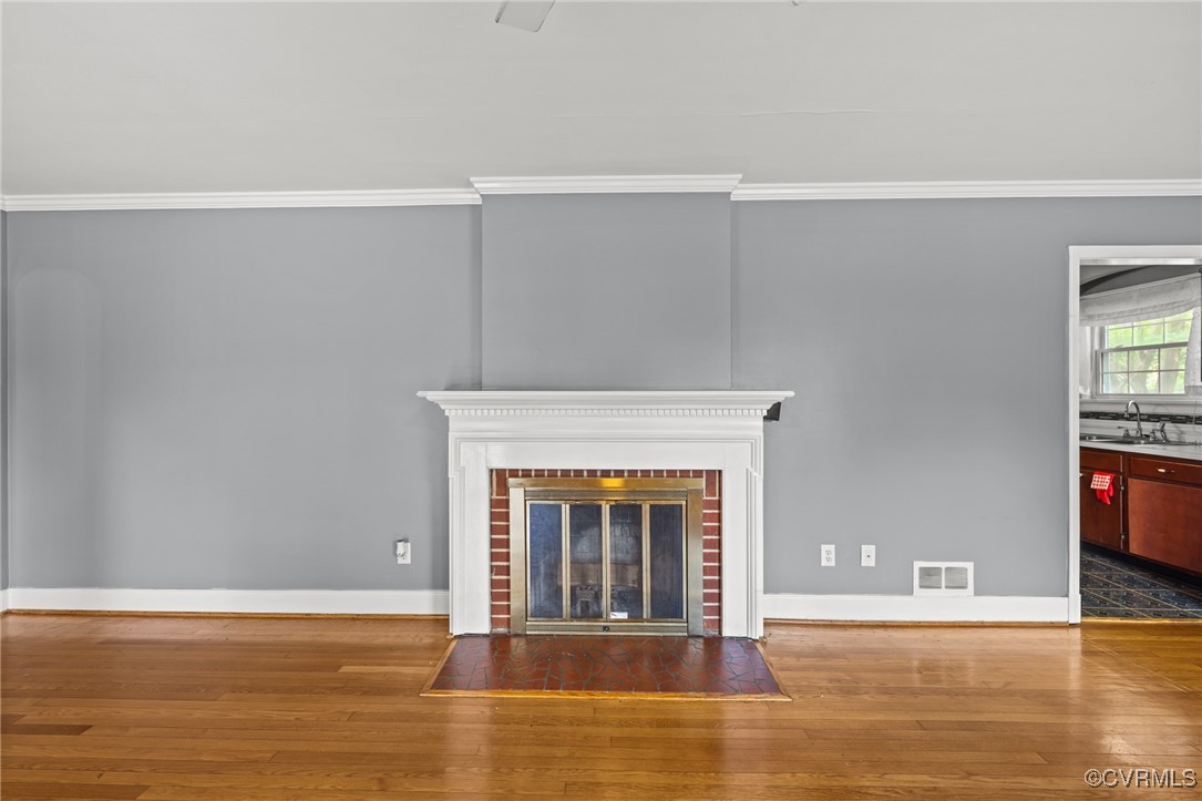 2405 Dumbarton Road
