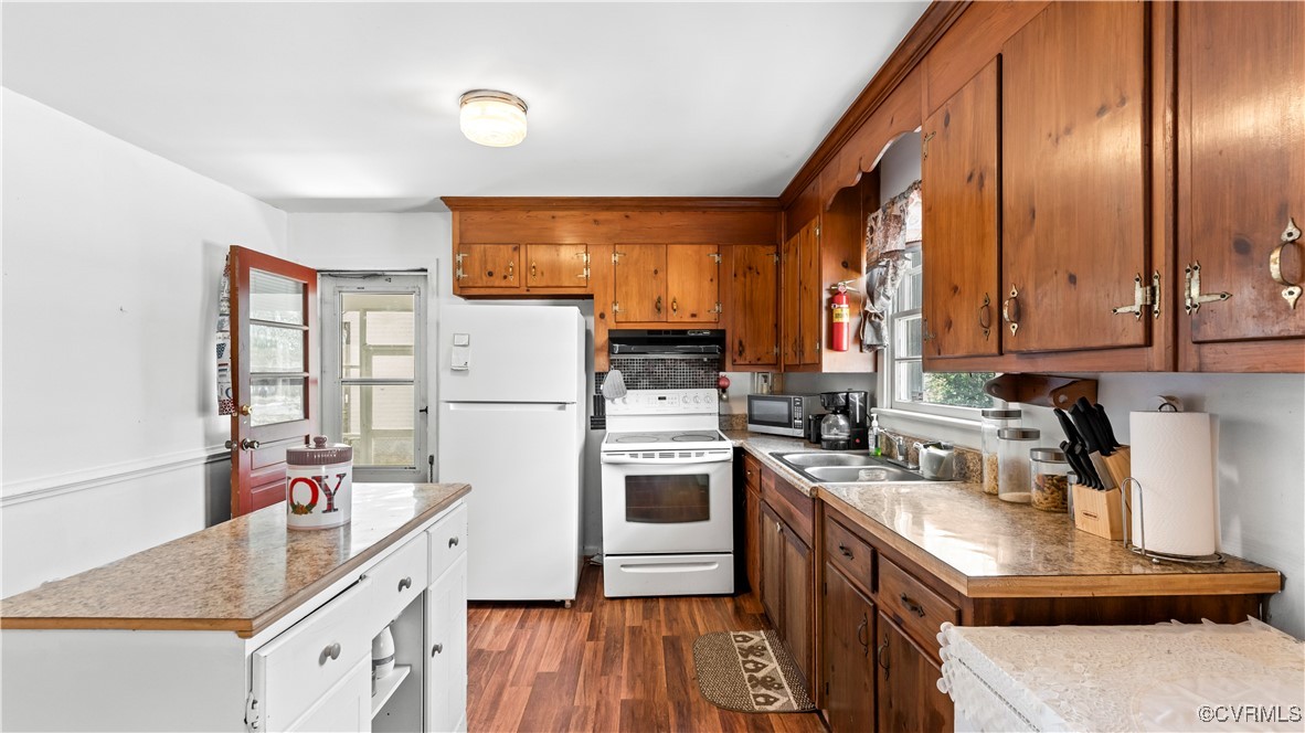 Hopewell, Virginia 23860, United States, 3 Bedrooms Bedrooms, ,2 BathroomsBathrooms,Residential,Active,95547