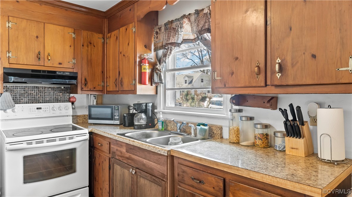 Hopewell, Virginia 23860, United States, 3 Bedrooms Bedrooms, ,2 BathroomsBathrooms,Residential,Active,95547