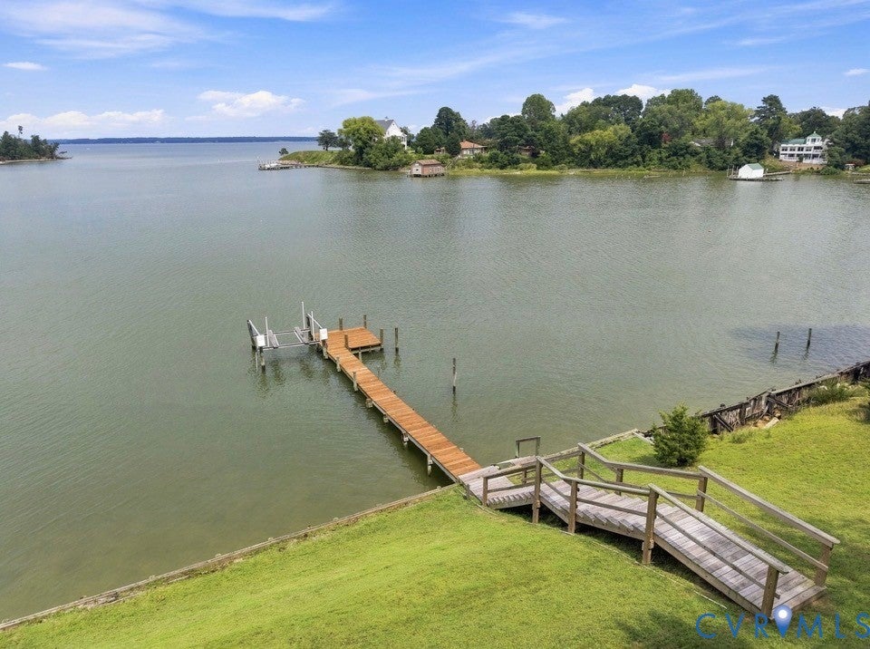1700 Locust Grove Road