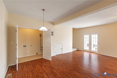 Tiny photo for 257 Pocahontas Place, Hampton, VA 23661 (MLS # 2618101)