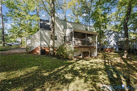 Tiny photo for 509 Overcliff Court, Midlothian, VA 23114 (MLS # 2628507)
