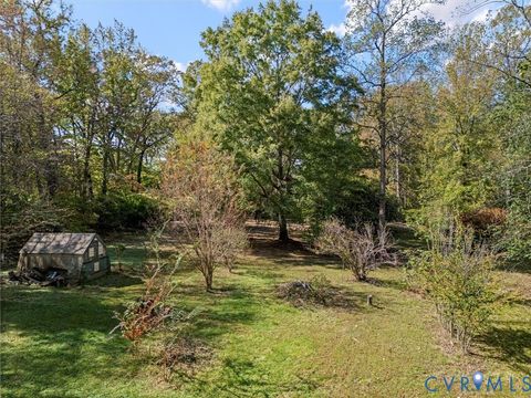 Tiny photo for 100 Jennings Road, Cartersville, VA 23027 (MLS # 2528270)