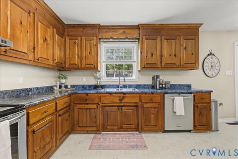 Tiny photo for 11410 Fleet Road, Dinwiddie, VA 23841 (MLS # 2627948)