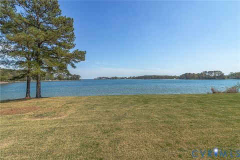 Tiny photo for 185 Marlin Place Pl, Wicomico Church, VA 22473 (MLS # 2609536)