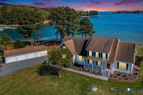 Photo of 185 Marlin Place Pl, Wicomico Church, VA 22473 (MLS # 2609536)