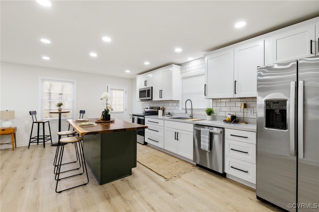 Midlothian, Virginia 23112, United States, 3 Bedrooms Bedrooms, ,2 BathroomsBathrooms,Residential,Pending,77838