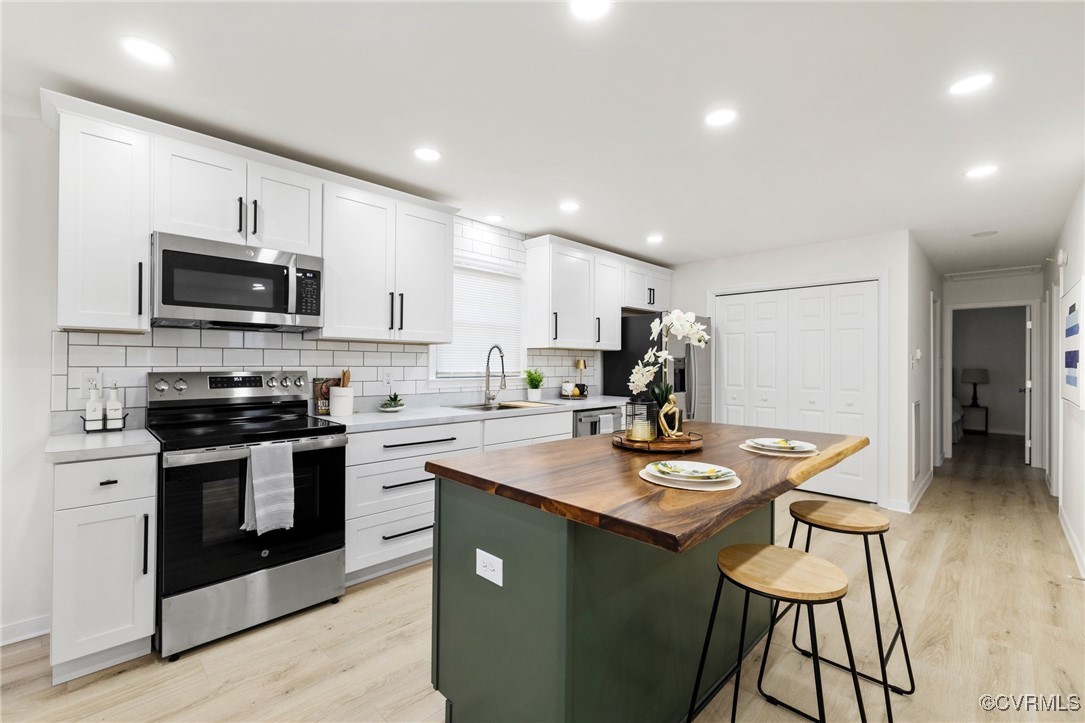 Midlothian, Virginia 23112, United States, 3 Bedrooms Bedrooms, ,2 BathroomsBathrooms,Residential,Pending,77838