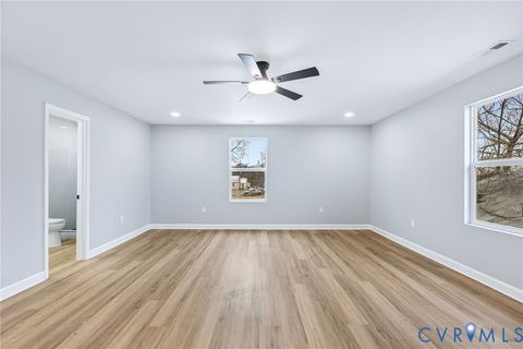 Tiny photo for 815 Miller Street, Petersburg, VA 23803 (MLS # 2603004)