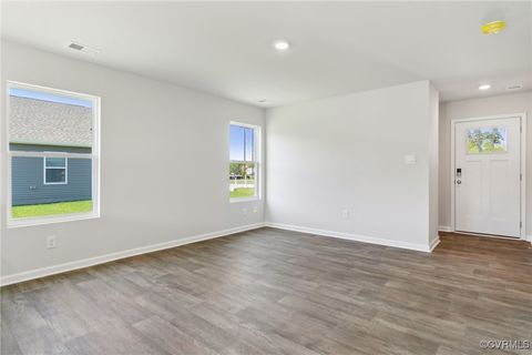 Tiny photo for 82 Our Way Drive, Kilmarnock, VA 22482 (MLS # 2510928)