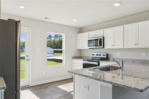 Tiny photo for 82 Our Way Drive, Kilmarnock, VA 22482 (MLS # 2510928)