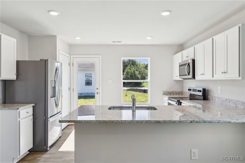 Tiny photo for 82 Our Way Drive, Kilmarnock, VA 22482 (MLS # 2510928)