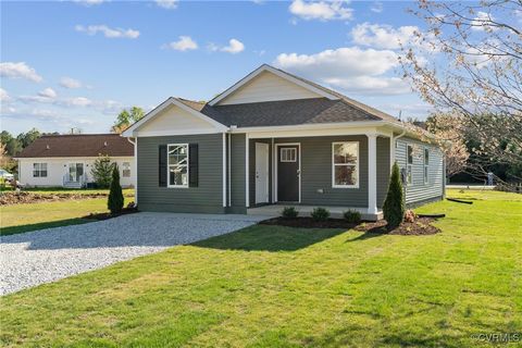 Tiny photo for 82 Our Way Drive, Kilmarnock, VA 22482 (MLS # 2510928)