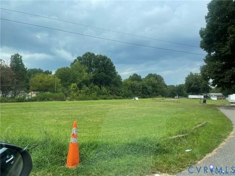 Photo of 2403 Haden Avenue, Richmond, VA 23234 (MLS # 2605225)